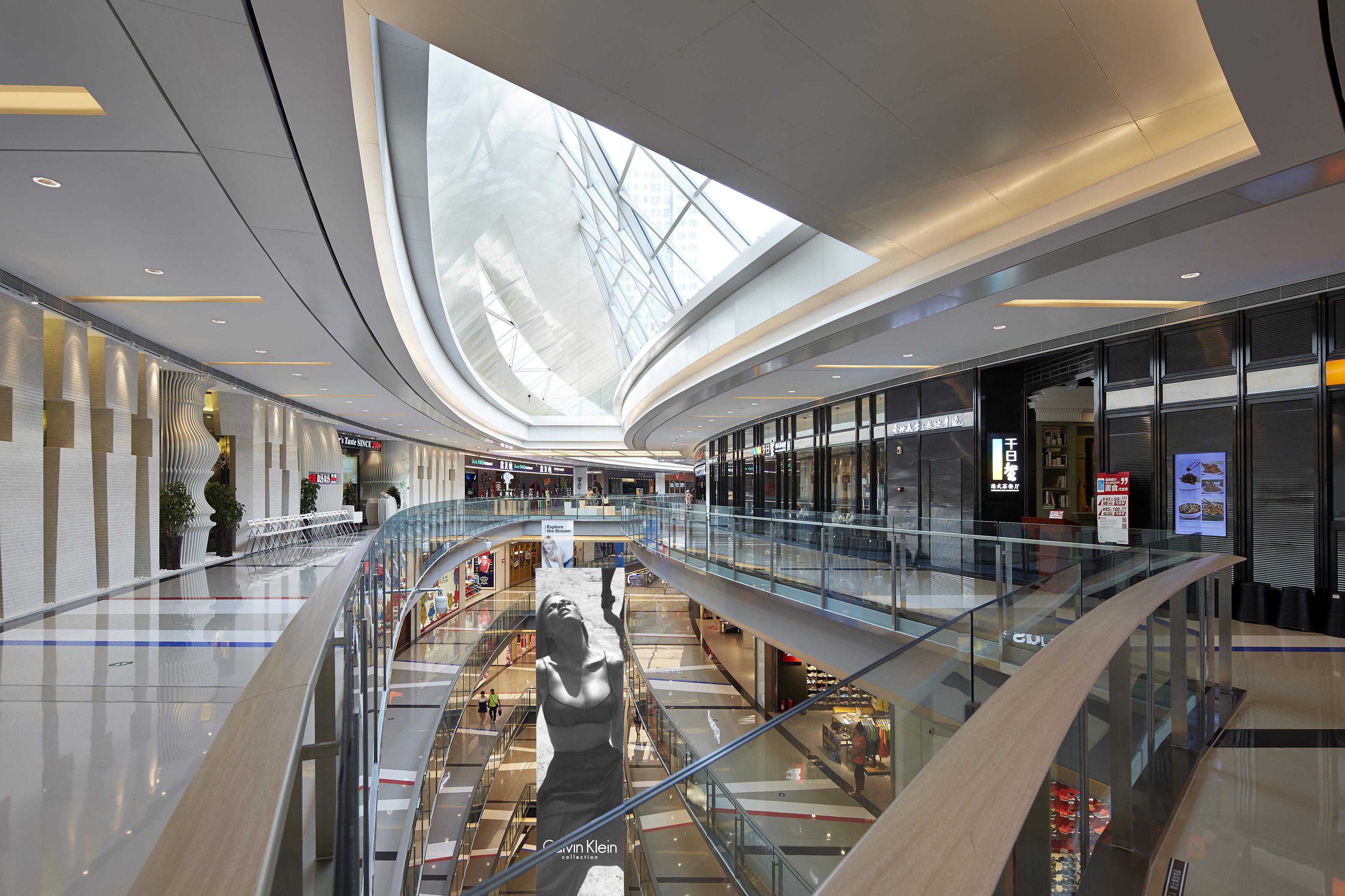 黄鳝：爱藏身淤泥中，血液还有毒，却不用去内脏能直接烹饪