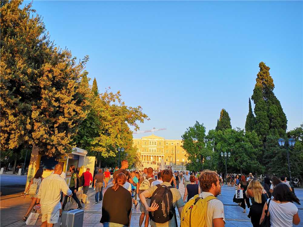 小说：丹炉拿出拍卖，修炼世家都买不起，小伙：这丹炉我要了！